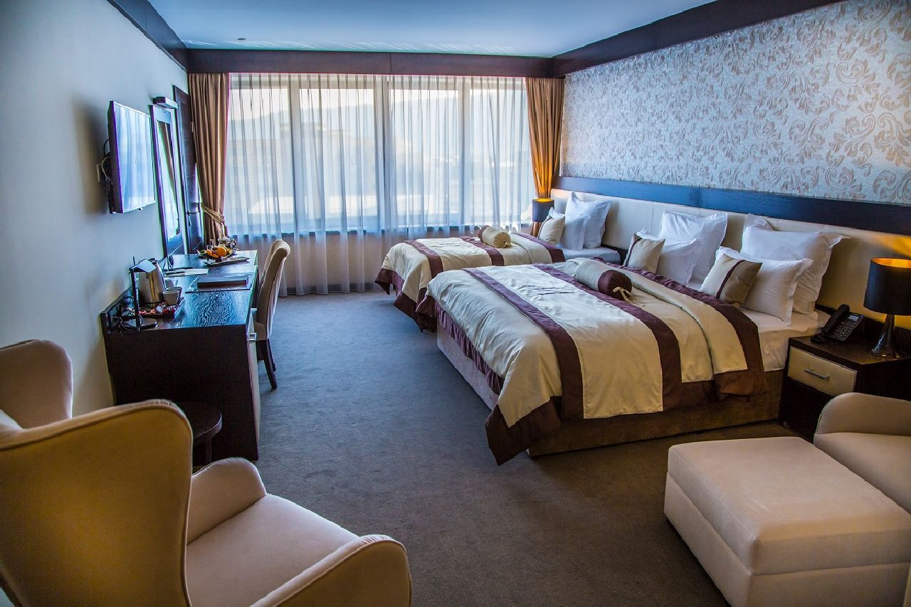 Regency room - (2 connected Regency rooms))